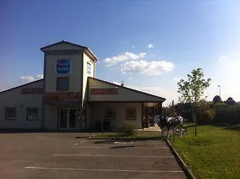 鲁米丽科特酒店 酒店 2*